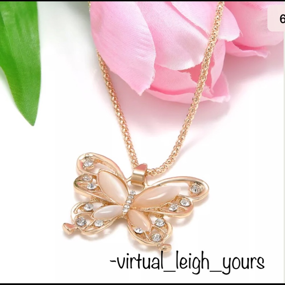 ▪️Opal Butterfly Rose Gold Necklace▪️